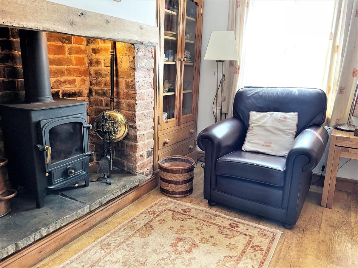 Pass The Keys Cosy Cottage With Views Over The Shropshire Hills ラドロー エクステリア 写真